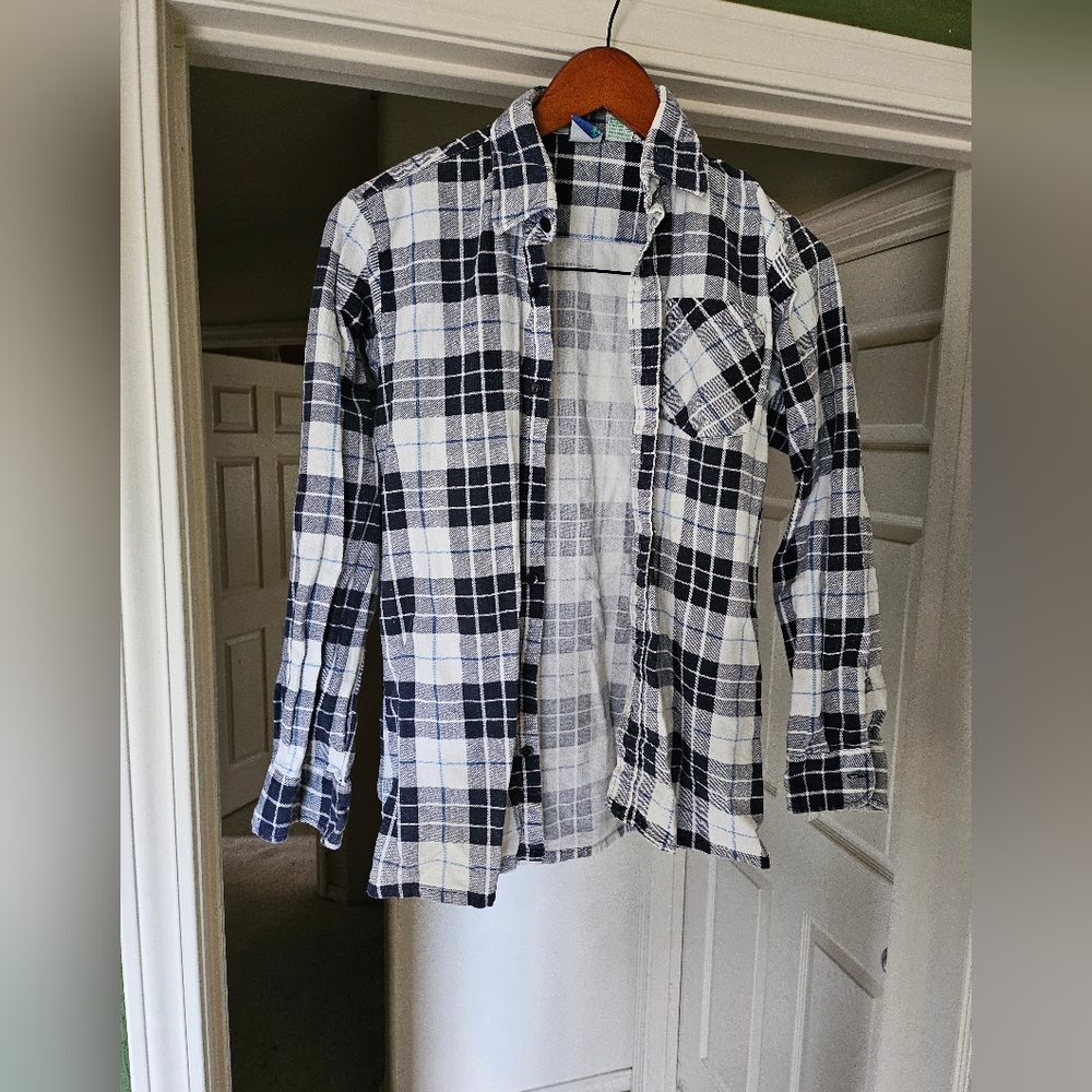 10/$15 Connectors 16/18 Button Up *Fair Condition